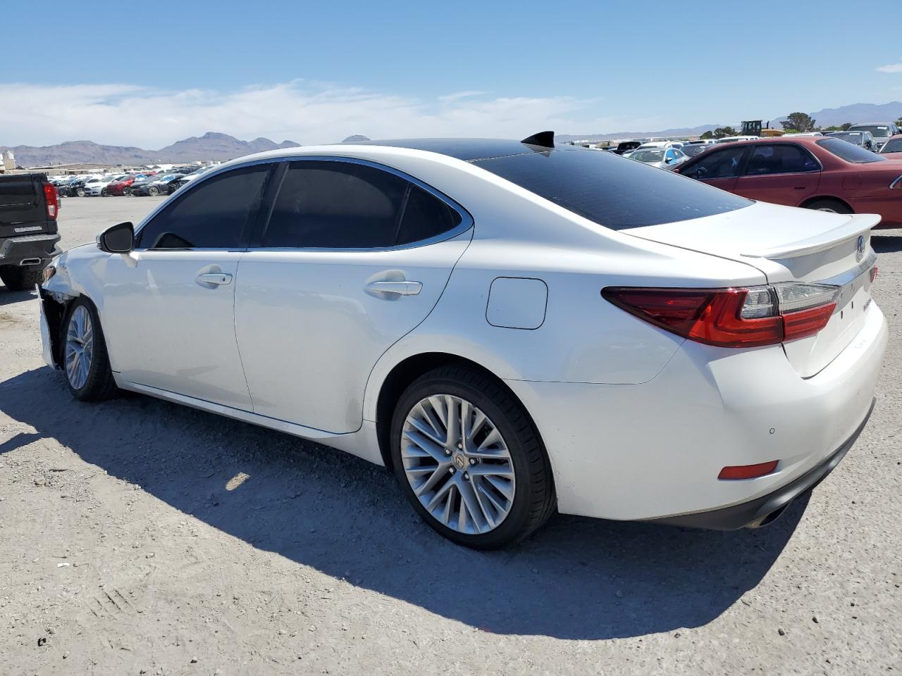 Photo 1 VIN: 58ABK1GG2HU054047 - LEXUS ES 