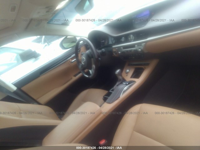 Photo 4 VIN: 58ABK1GG2JU086535 - LEXUS ES 