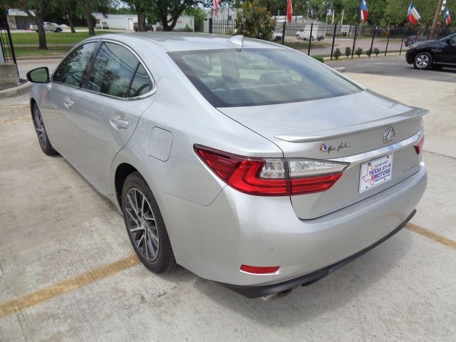 Photo 4 VIN: 58ABK1GG2JU102667 - LEXUS ES350 