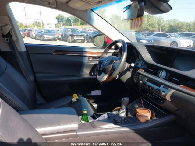 Photo 4 VIN: 58ABK1GG2JU107528 - LEXUS ES 