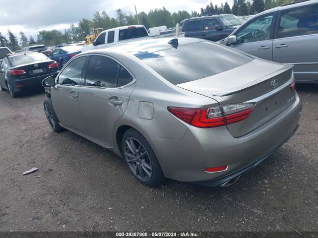 Photo 2 VIN: 58ABK1GG3GU024120 - LEXUS ES 