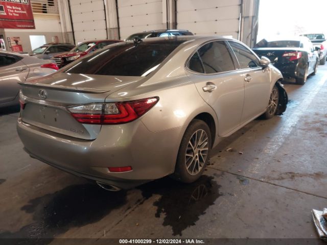 Photo 3 VIN: 58ABK1GG3GU031603 - LEXUS ES 