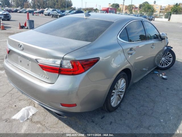 Photo 3 VIN: 58ABK1GG3HU068376 - LEXUS ES 