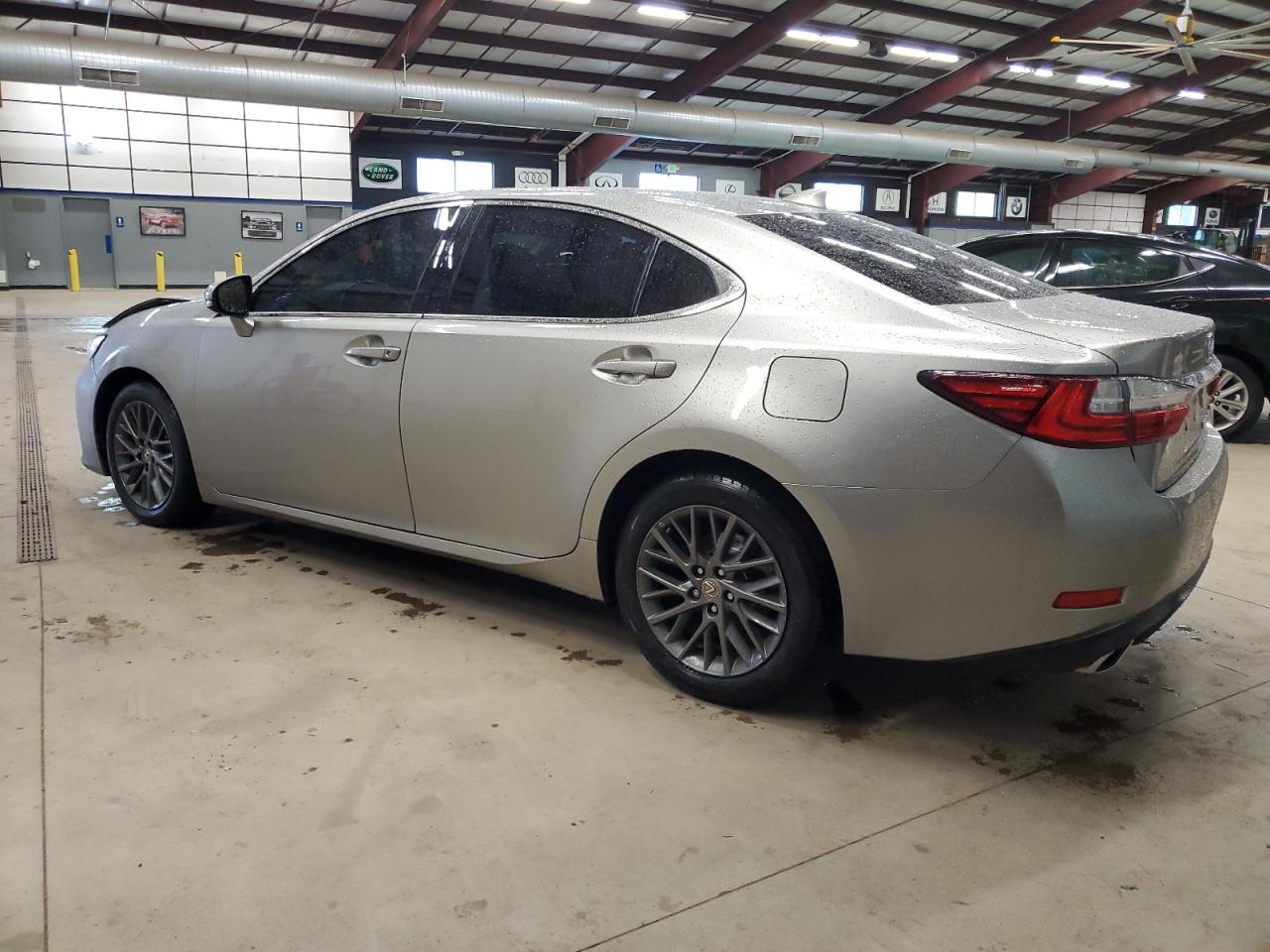 Photo 1 VIN: 58ABK1GG3JU093199 - LEXUS ES 