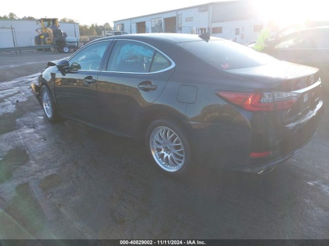 Photo 2 VIN: 58ABK1GG3JU117808 - LEXUS ES 