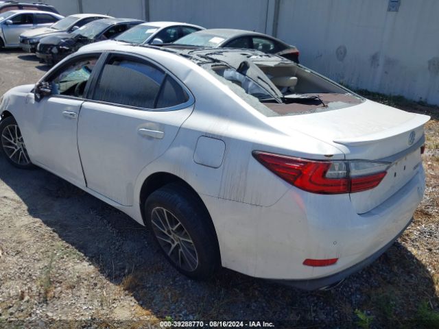 Photo 2 VIN: 58ABK1GG4GU031738 - LEXUS ES 