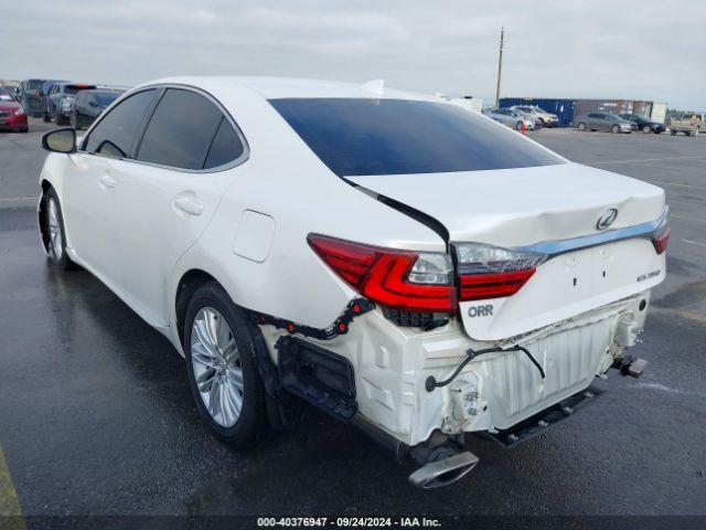 Photo 2 VIN: 58ABK1GG4HU046466 - LEXUS ES 