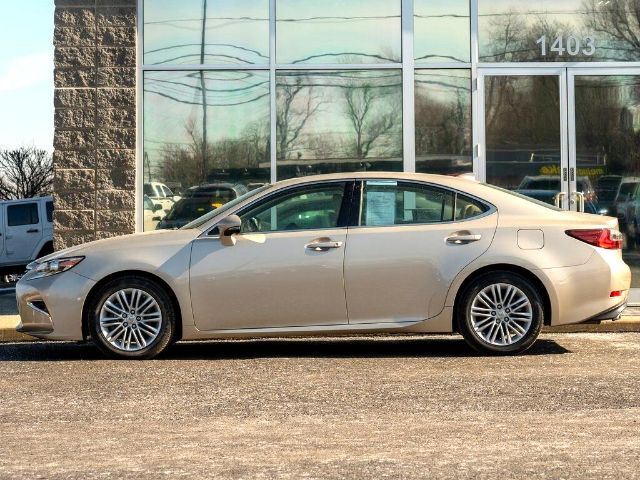 Photo 8 VIN: 58ABK1GG4HU051537 - LEXUS ES 