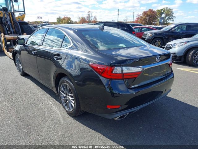 Photo 2 VIN: 58ABK1GG4JU099819 - LEXUS ES 