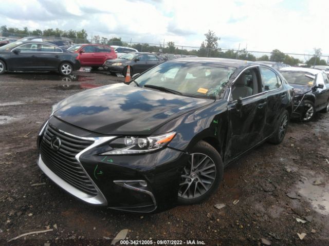 Photo 1 VIN: 58ABK1GG5HU040062 - LEXUS ES 