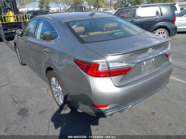 Photo 2 VIN: 58ABK1GG5HU046248 - LEXUS ES 