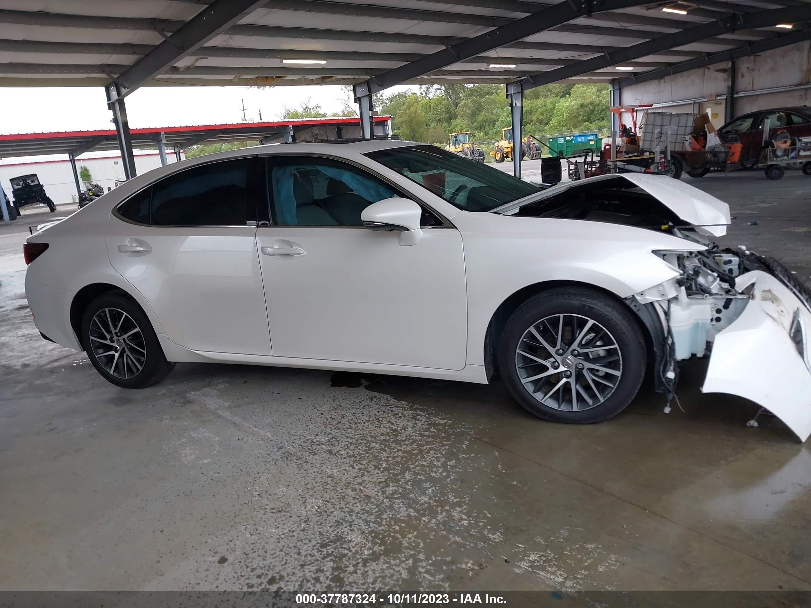 Photo 12 VIN: 58ABK1GG5JU104008 - LEXUS ES 