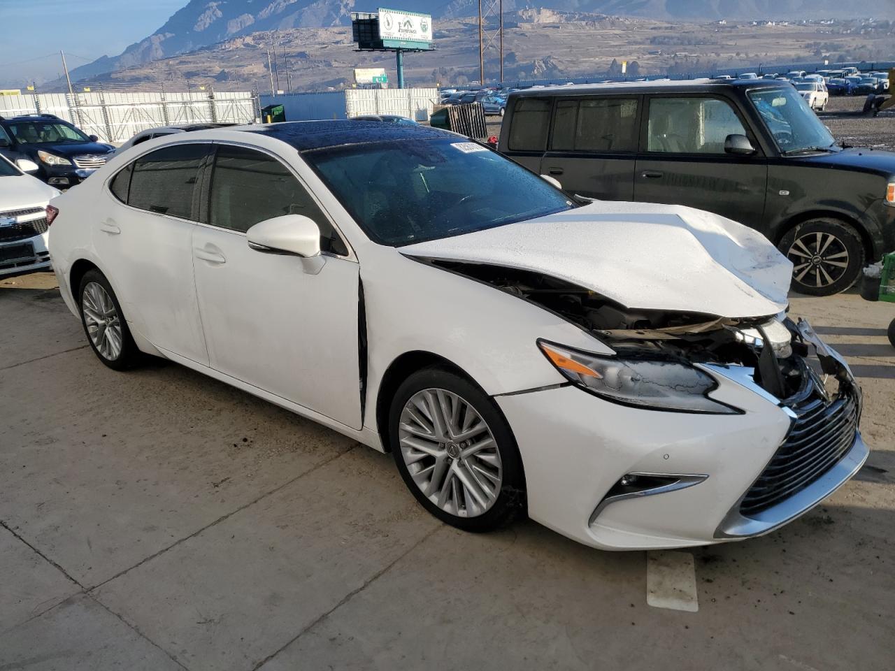 Photo 3 VIN: 58ABK1GG6GU031479 - LEXUS ES 