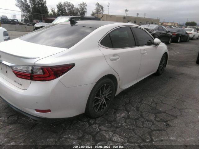 Photo 3 VIN: 58ABK1GG6HU056397 - LEXUS ES 