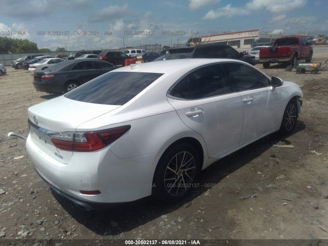 Photo 3 VIN: 58ABK1GG6HU062412 - LEXUS ES 