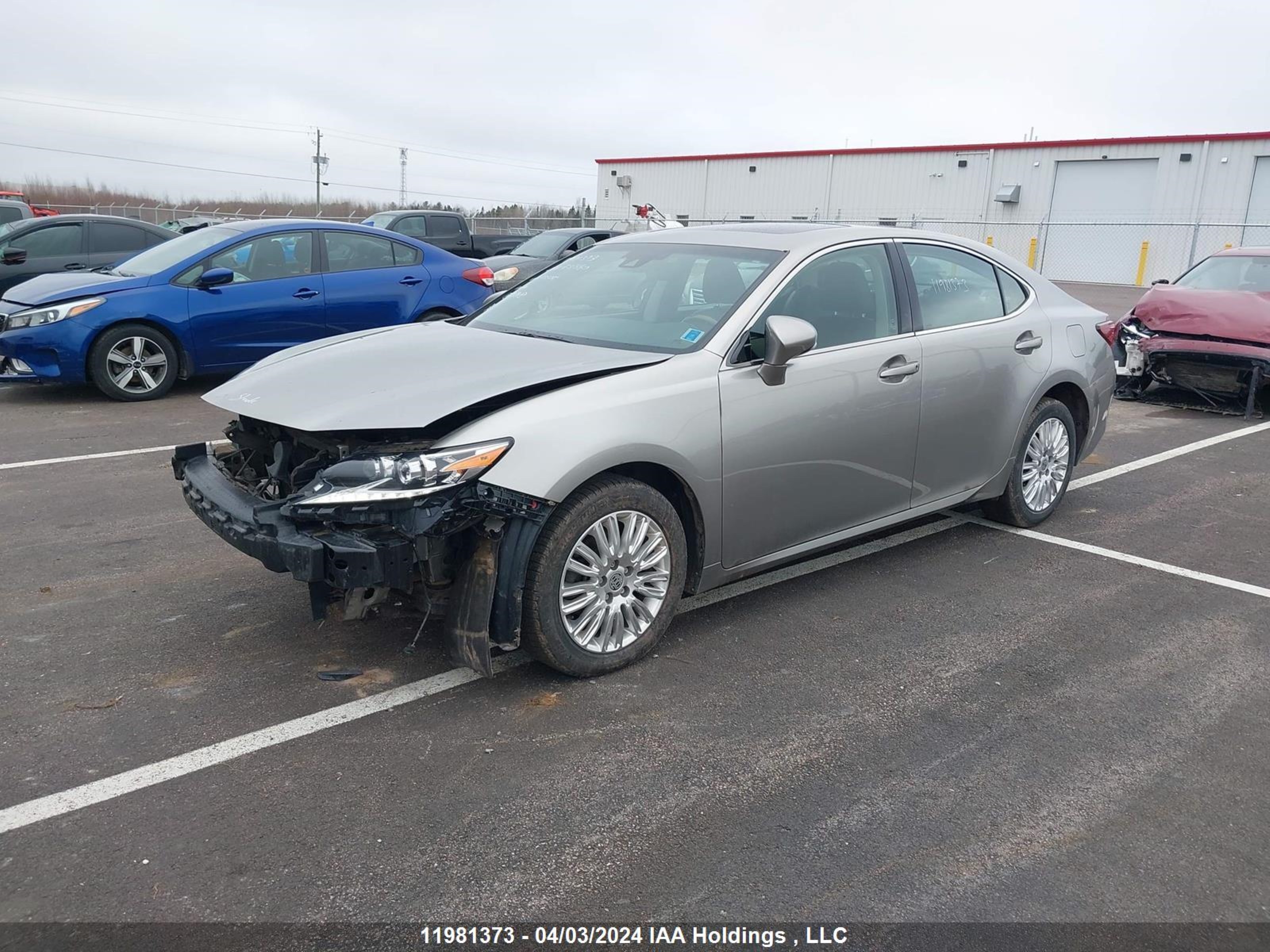 Photo 1 VIN: 58ABK1GG6JU084061 - LEXUS ES 