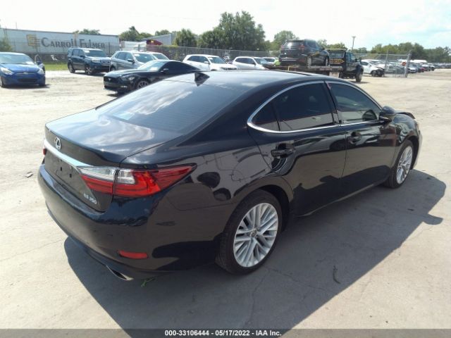 Photo 3 VIN: 58ABK1GG6JU090796 - LEXUS ES 