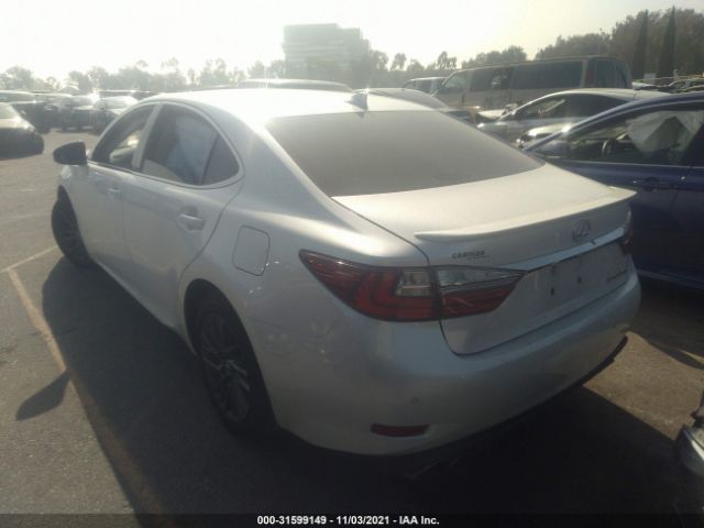 Photo 2 VIN: 58ABK1GG6JU104194 - LEXUS ES 