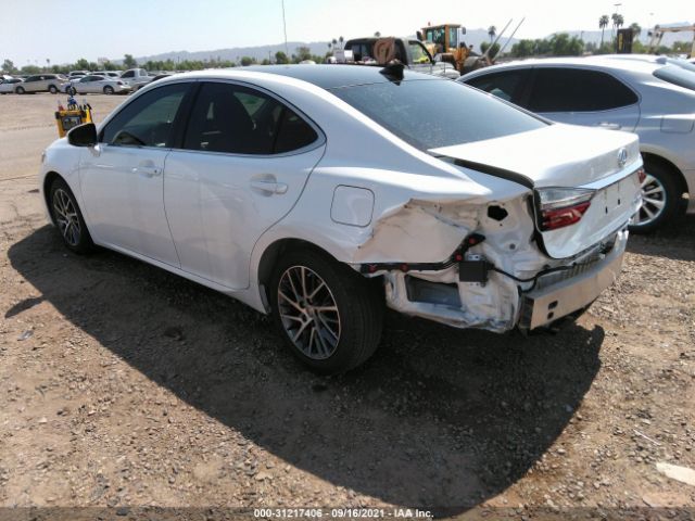 Photo 2 VIN: 58ABK1GG7HU044081 - LEXUS ES 