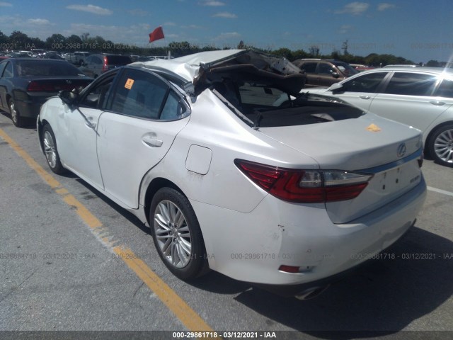 Photo 2 VIN: 58ABK1GG7HU060488 - LEXUS ES 