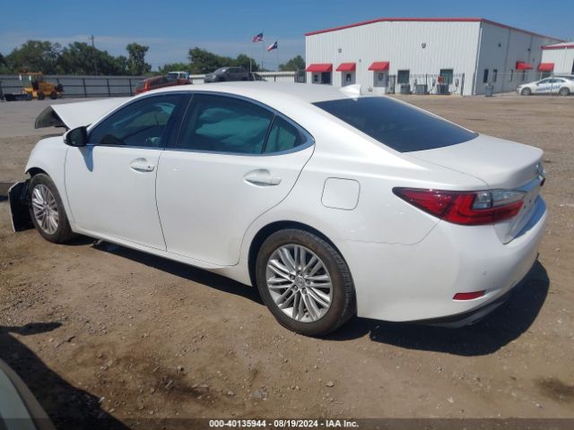 Photo 2 VIN: 58ABK1GG7HU063634 - LEXUS ES 