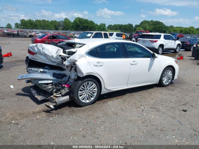 Photo 3 VIN: 58ABK1GG7JU089480 - LEXUS ES 