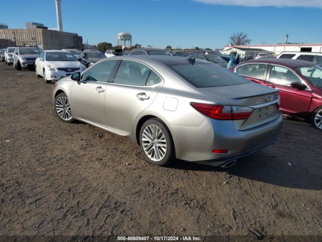 Photo 2 VIN: 58ABK1GG8GU032584 - LEXUS ES 