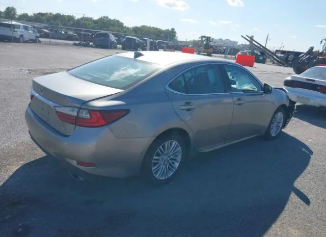 Photo 3 VIN: 58ABK1GG8HU066512 - LEXUS ES 