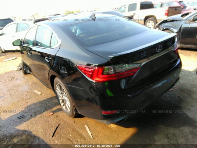 Photo 2 VIN: 58ABK1GG8JU099211 - LEXUS ES 