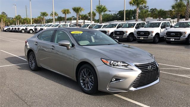 Photo 1 VIN: 58ABK1GG8JU107369 - LEXUS ES 