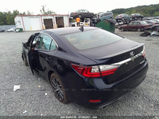 Photo 2 VIN: 58ABK1GG8JU117805 - LEXUS ES 