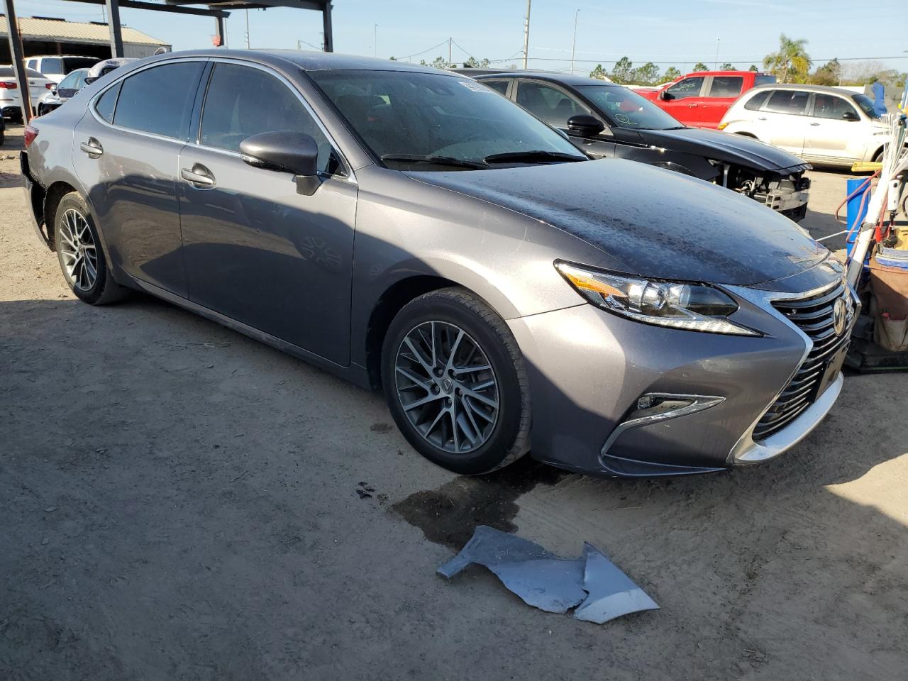 Photo 3 VIN: 58ABK1GG9HU040890 - LEXUS ES 