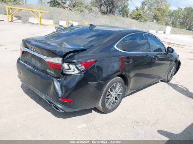 Photo 3 VIN: 58ABK1GGXGU008593 - LEXUS ES 