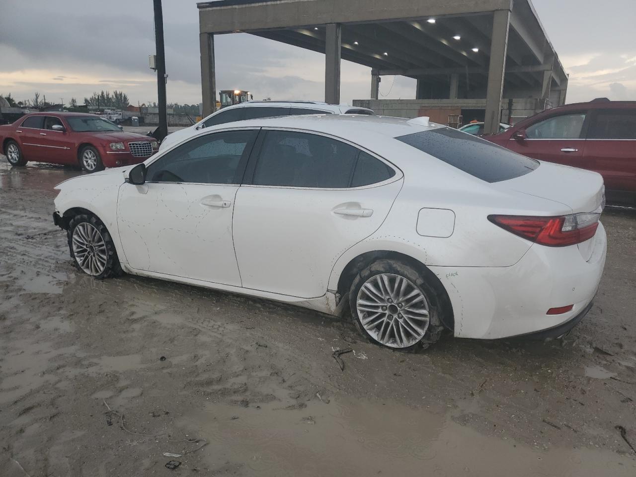 Photo 1 VIN: 58ABK1GGXHU036248 - LEXUS ES 