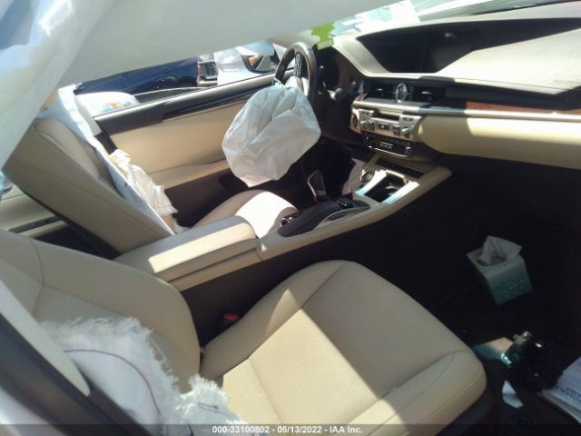 Photo 4 VIN: 58ABK1GGXJU083673 - LEXUS ES 