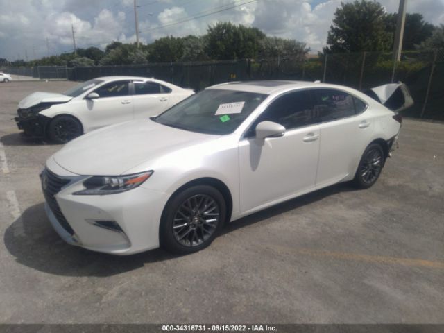 Photo 1 VIN: 58ABK1GGXJU114999 - LEXUS ES 