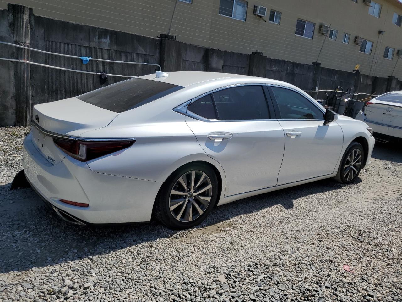 Photo 2 VIN: 58ABZ1B11KU010868 - LEXUS ES 