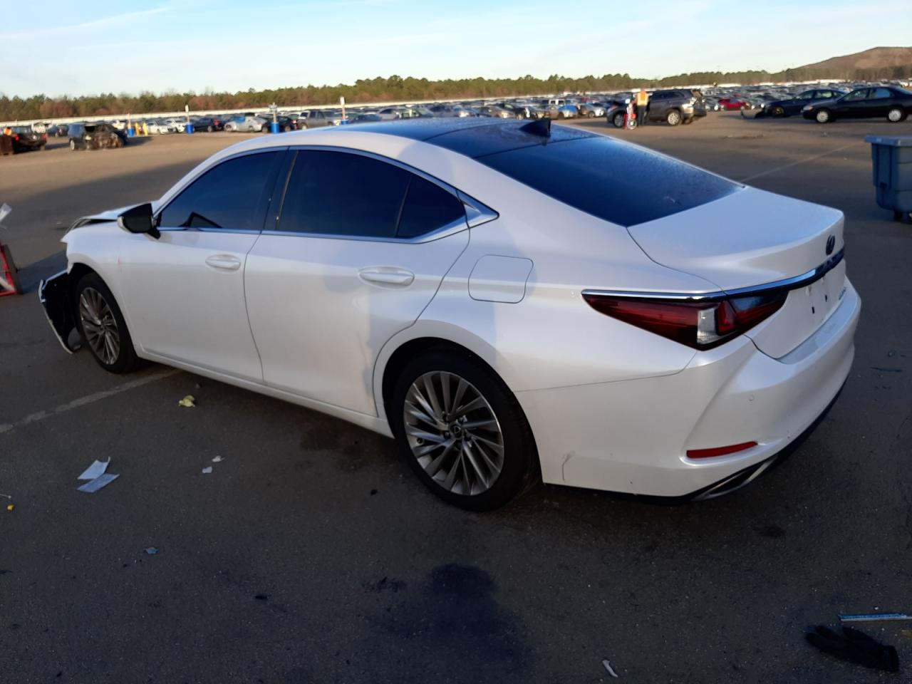 Photo 1 VIN: 58ABZ1B12KU018106 - LEXUS ES 