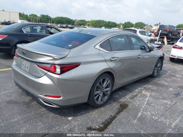 Photo 3 VIN: 58ABZ1B12KU018817 - LEXUS ES 