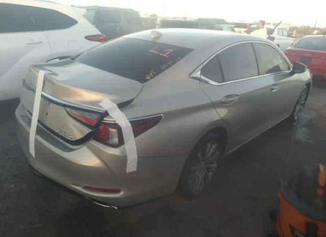 Photo 3 VIN: 58ABZ1B13KU008880 - LEXUS ES 