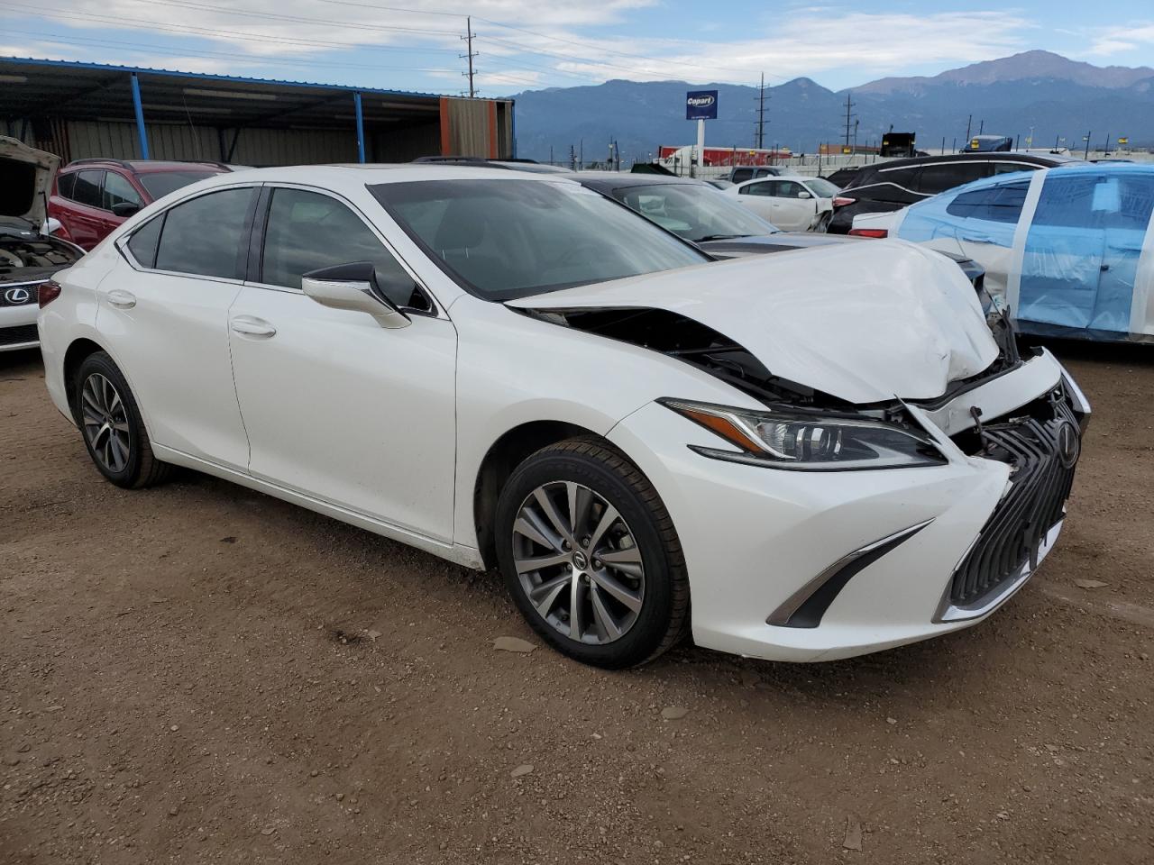 Photo 3 VIN: 58ABZ1B13KU028515 - LEXUS ES 