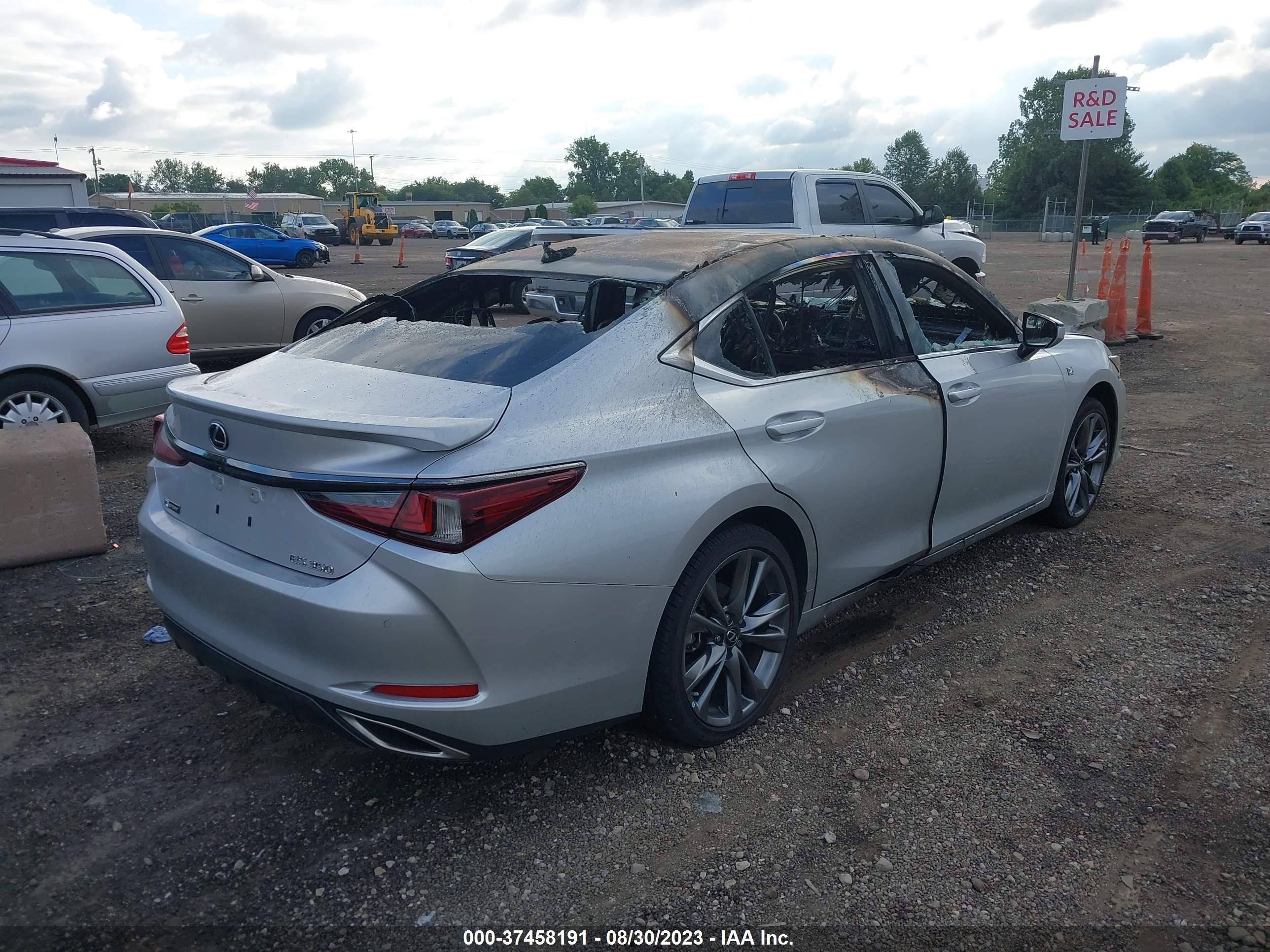 Photo 3 VIN: 58ABZ1B13KU045296 - LEXUS ES 