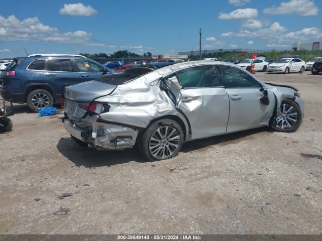 Photo 3 VIN: 58ABZ1B14KU016227 - LEXUS ES 