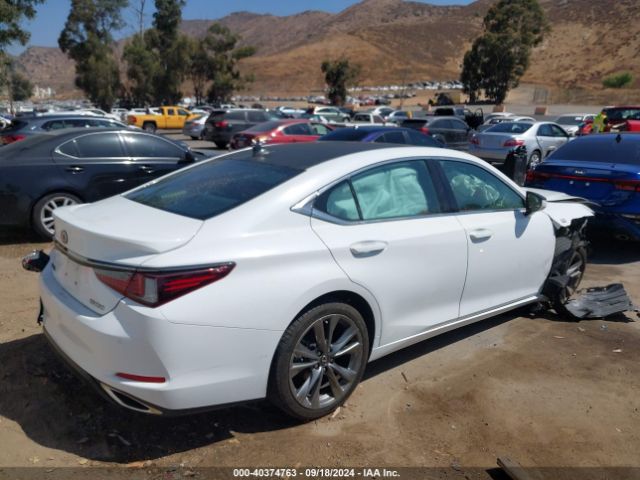 Photo 3 VIN: 58ABZ1B15KU005821 - LEXUS ES 