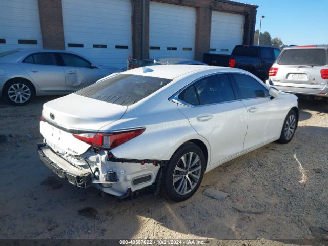 Photo 3 VIN: 58ABZ1B15KU045476 - LEXUS ES 