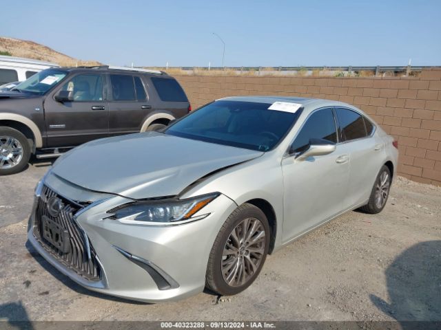 Photo 1 VIN: 58ABZ1B16KU030839 - LEXUS ES 