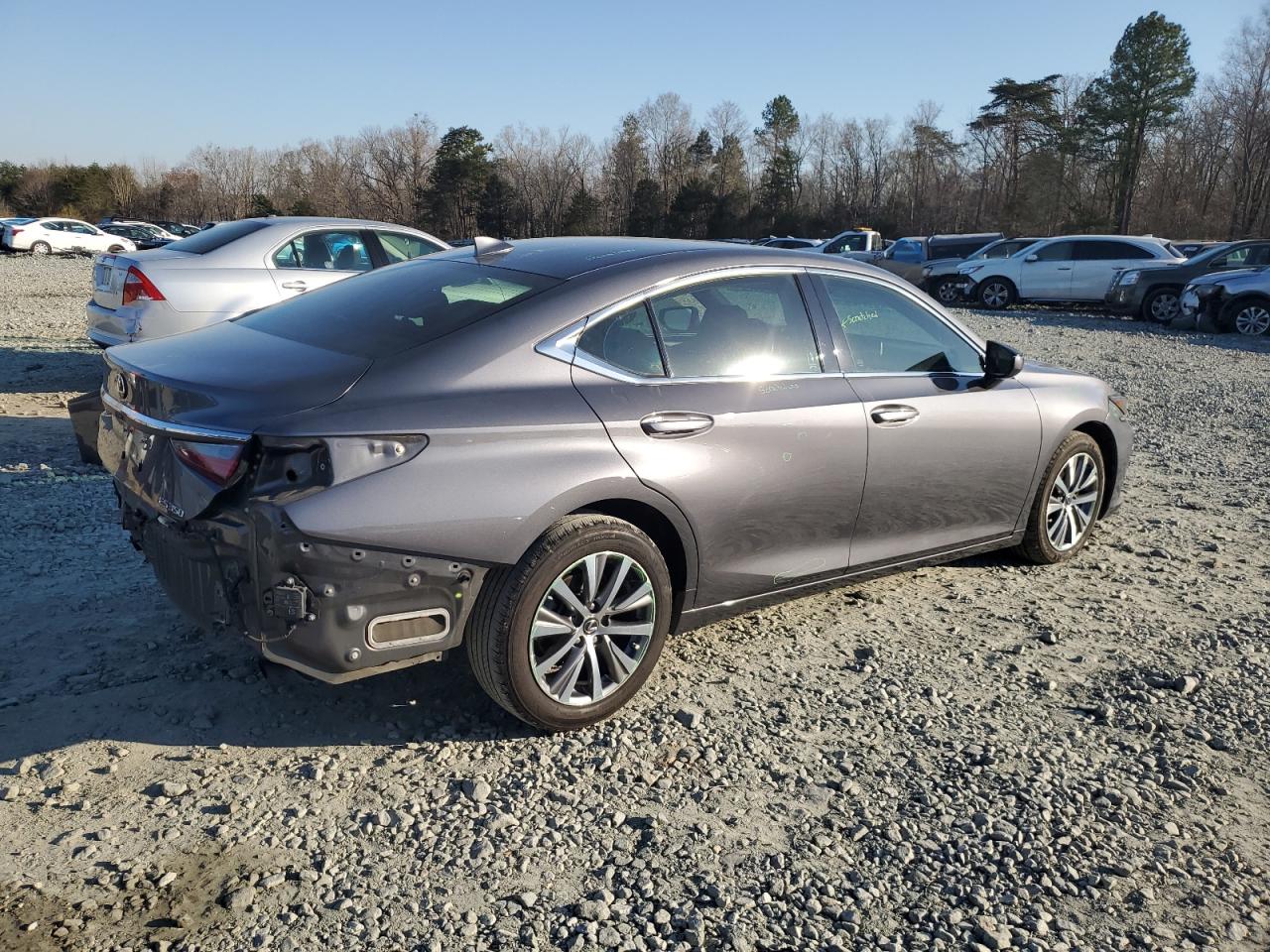 Photo 2 VIN: 58ABZ1B17KU027013 - LEXUS ES 