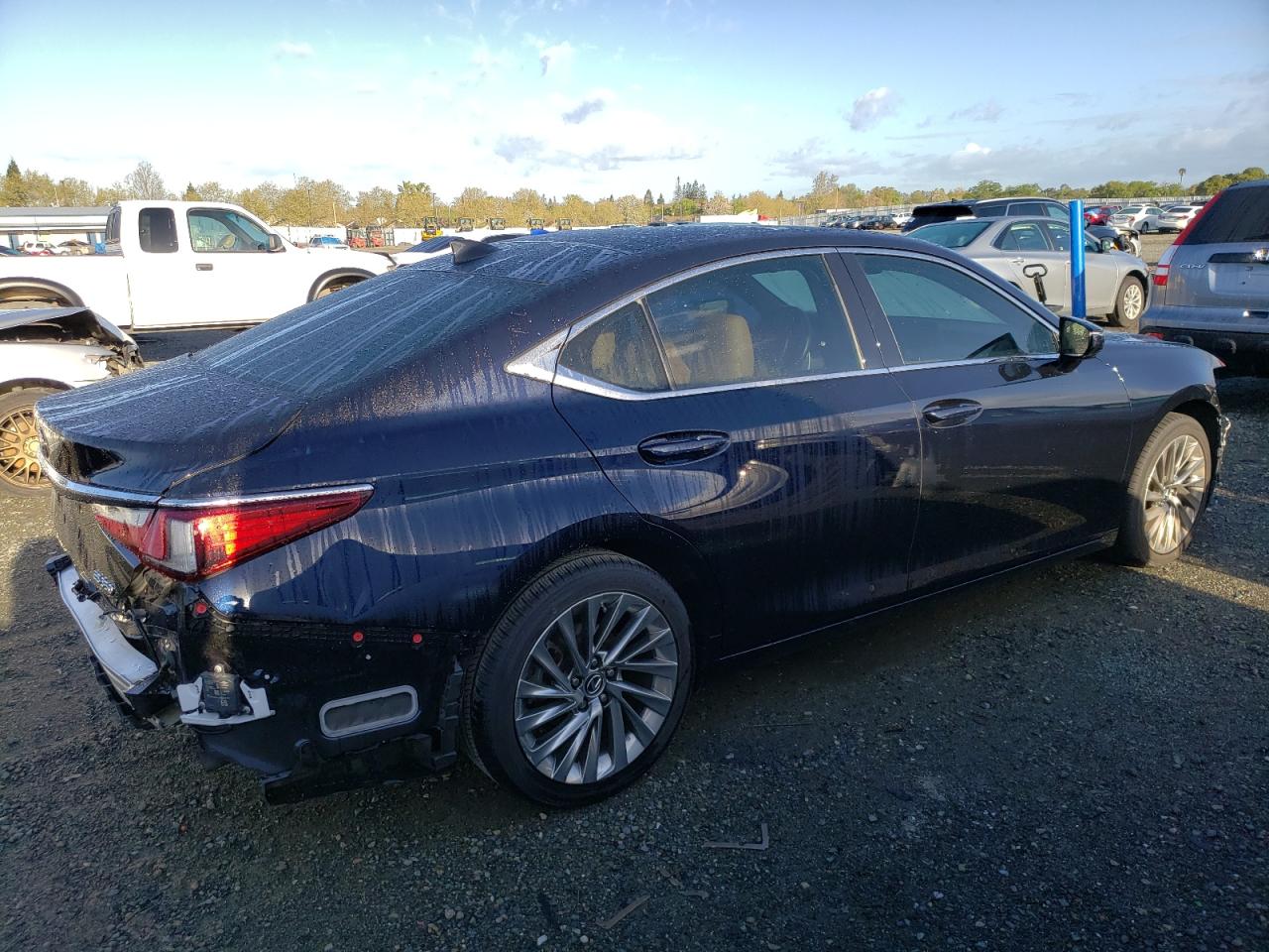 Photo 2 VIN: 58ABZ1B18KU007921 - LEXUS ES 