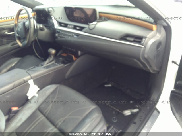 Photo 4 VIN: 58ABZ1B18KU013962 - LEXUS ES 