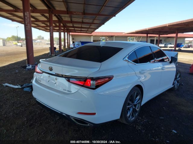 Photo 3 VIN: 58ABZ1B18KU048985 - LEXUS ES 